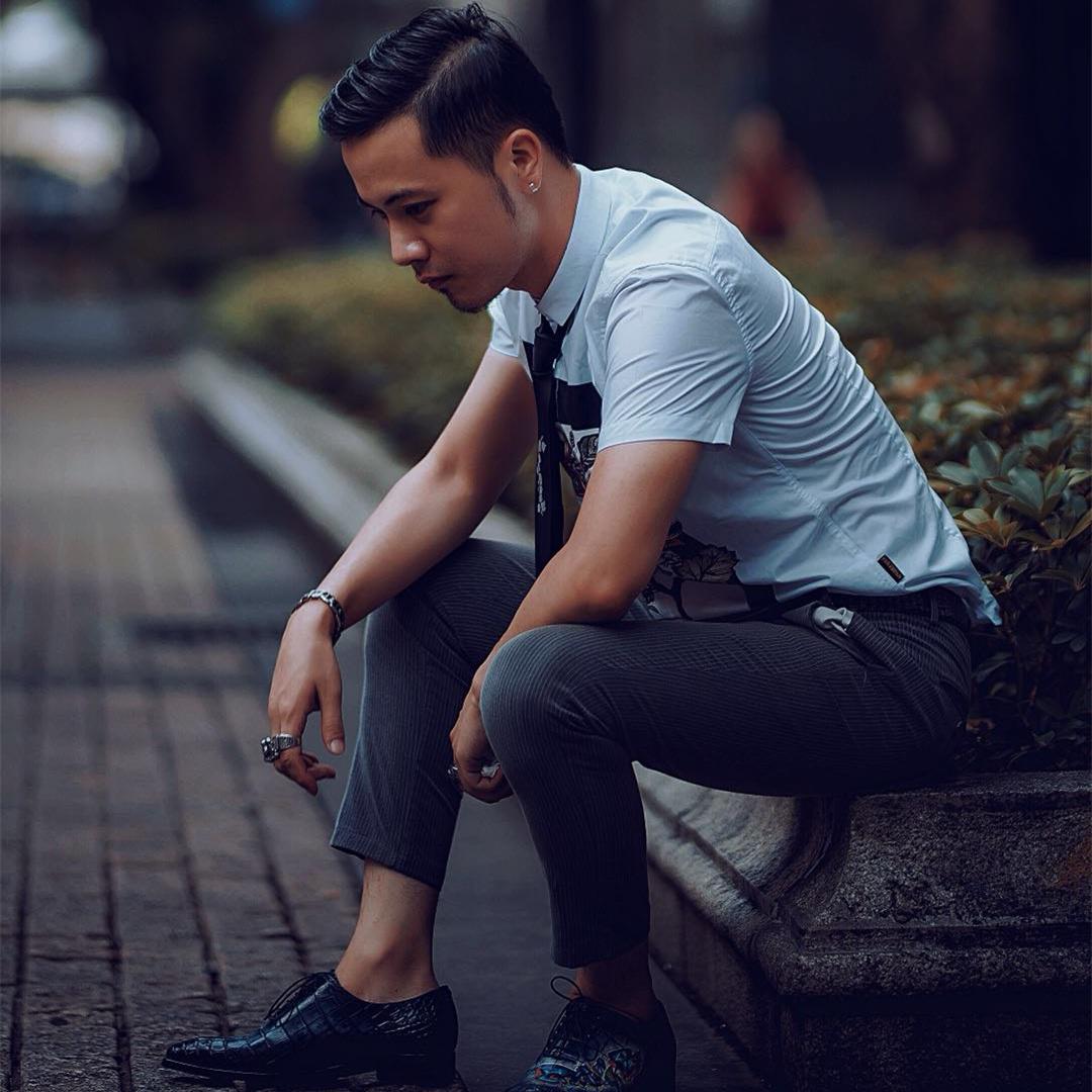 Droit Devant (Radio Edit)