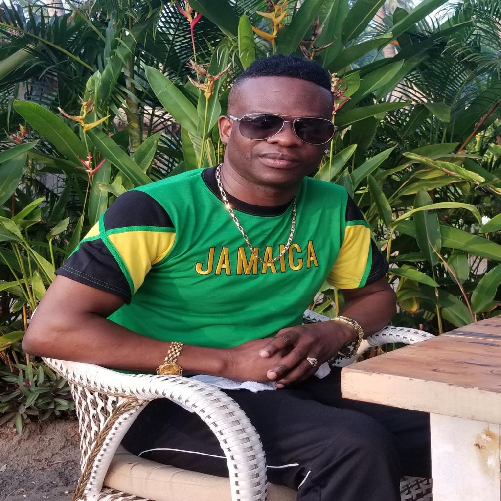 Si No Esta s feat. Pilar Castilforte