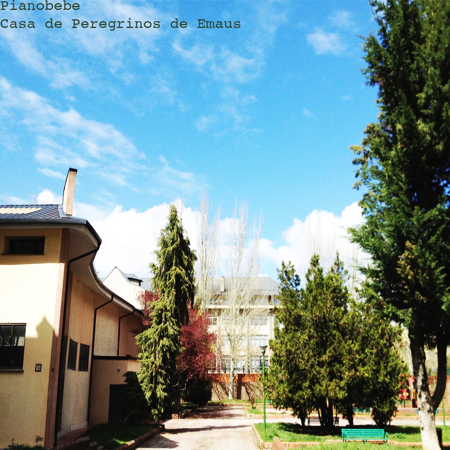 Casa De Peregrinos De Emaus