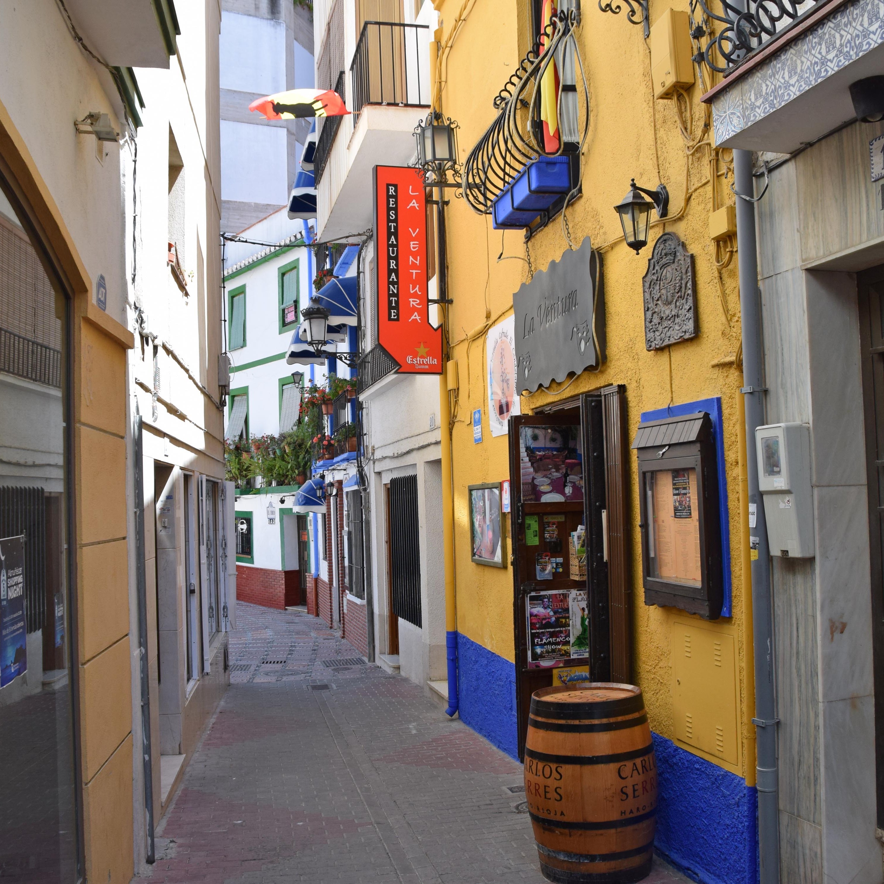 La Raza Mexicana (feat. Alex Perez, Pelones13)