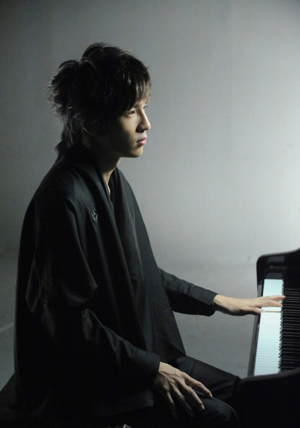 qi shi, wo jiu zai ni fang yuan ji li Cover Amy