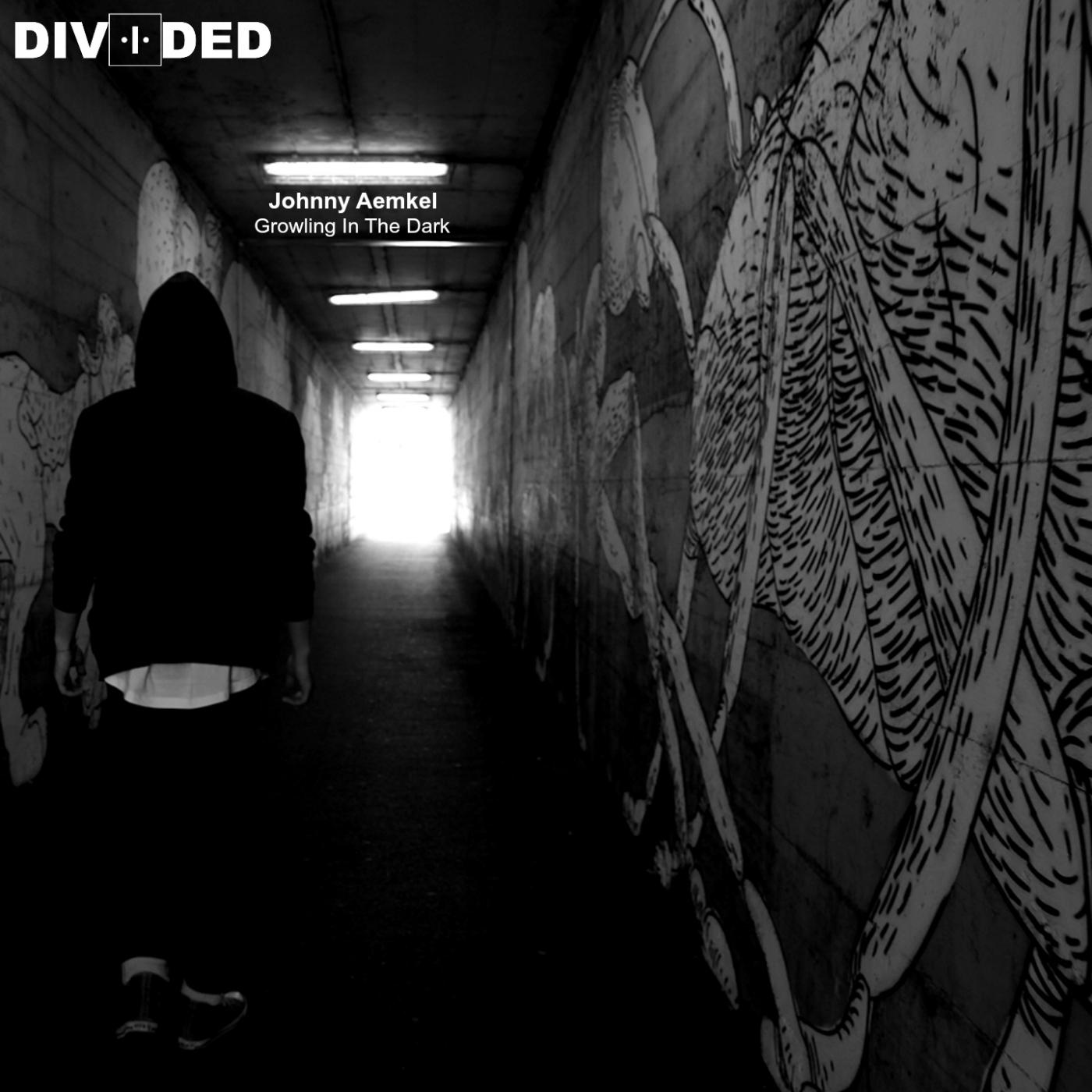 Growling In The Dark (Original Mix)