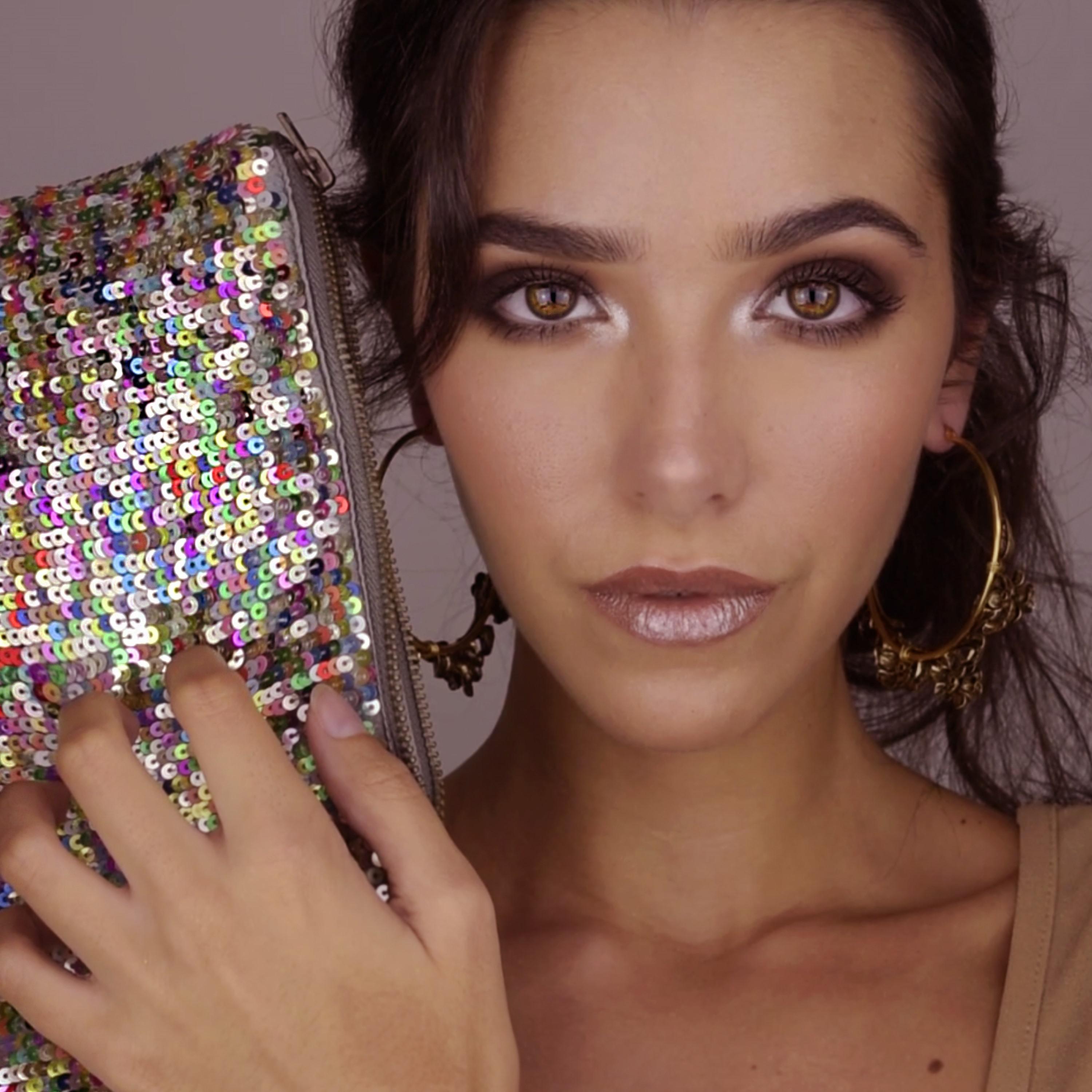 Tapping on a Makeup Bag