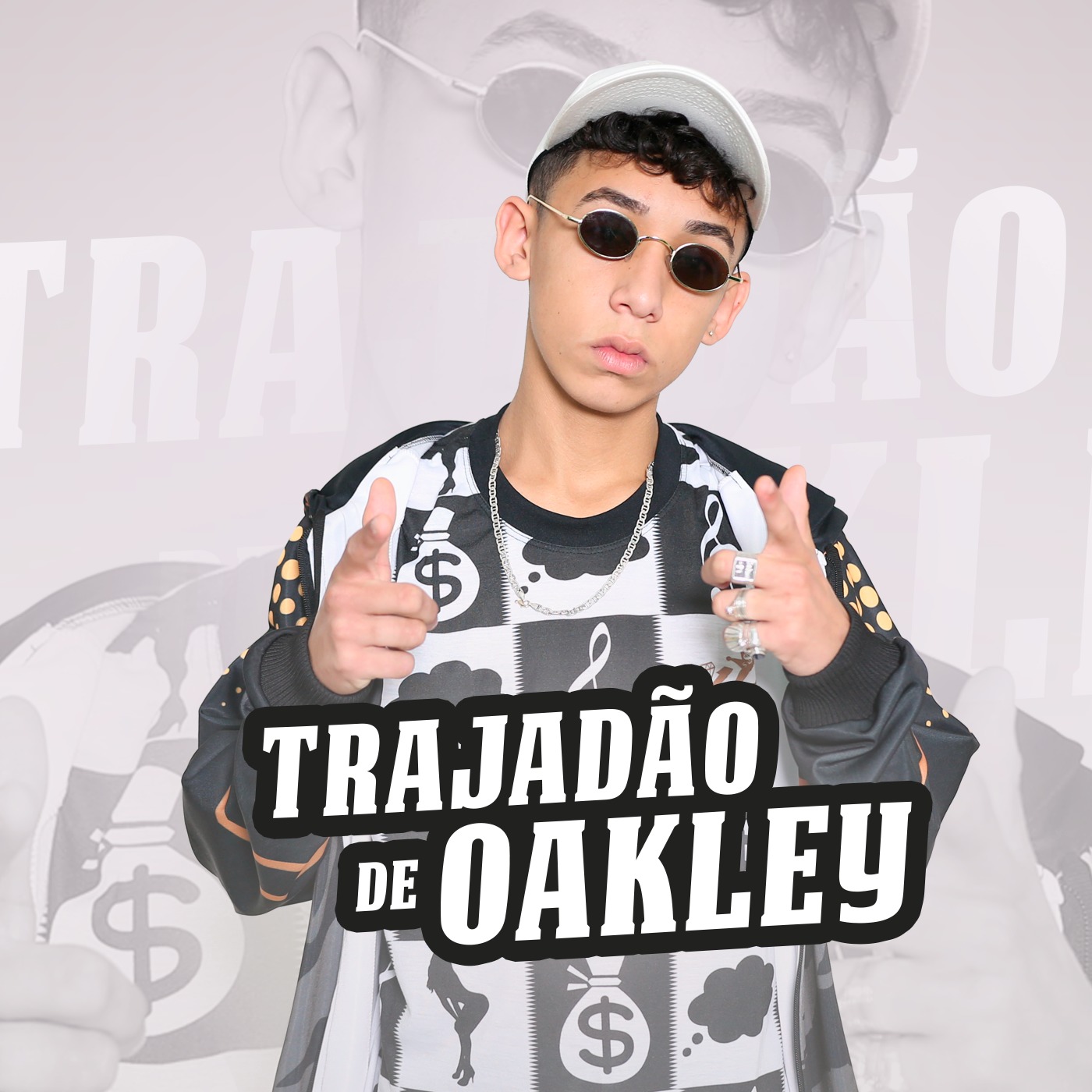 Trajad o de Oakley