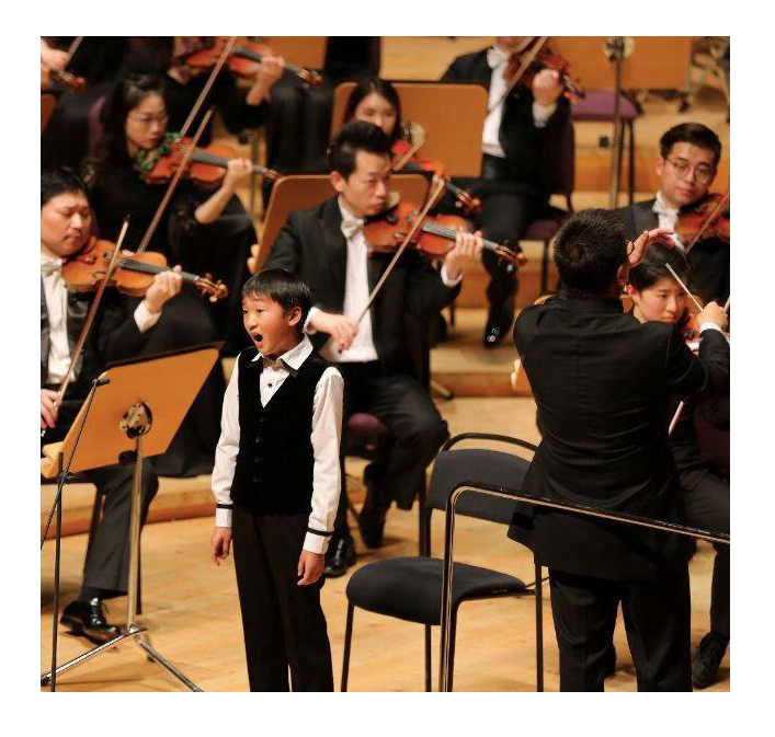 2018 nian 4 yue shang hai jiao xiang yue tuan zhu ting qi qie si te shi pian xian chang