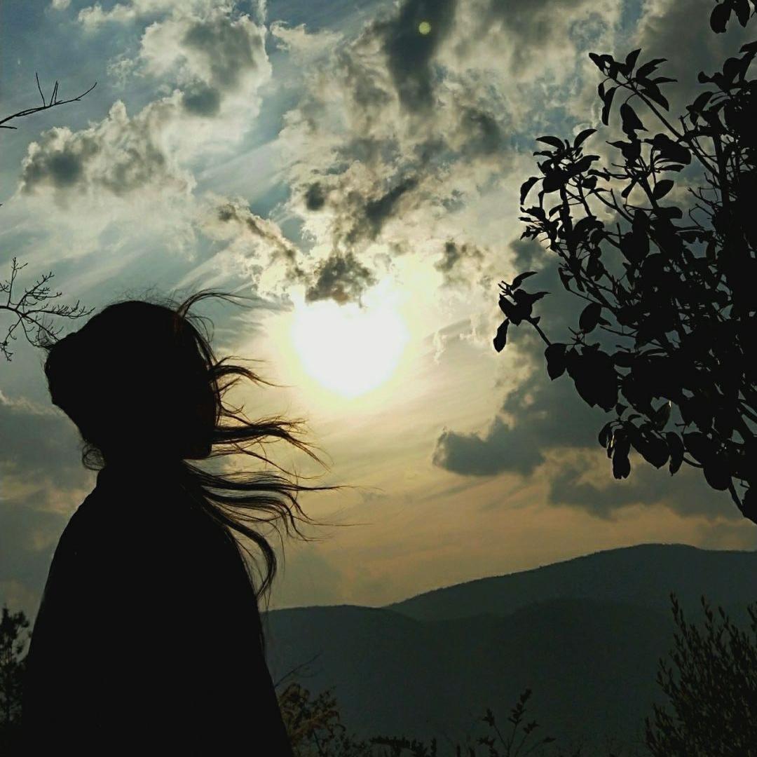 yi shou xie le hou hui de ge