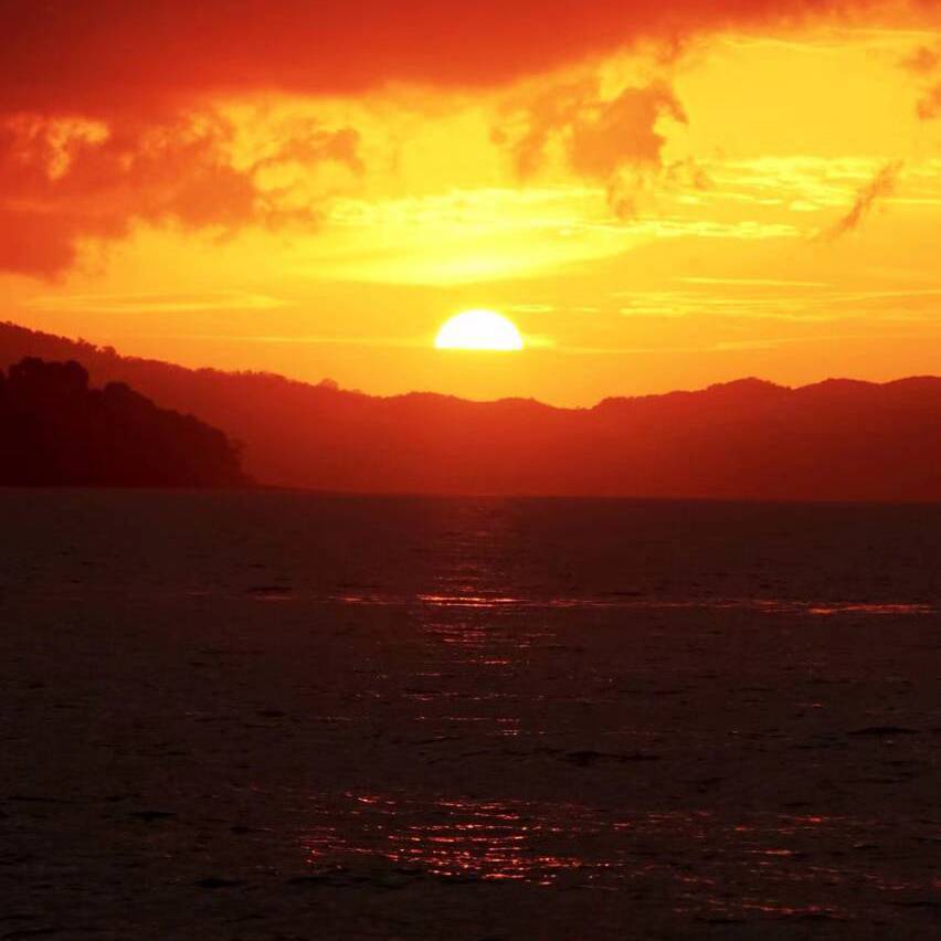 pei ni chuan yue san wan gong li