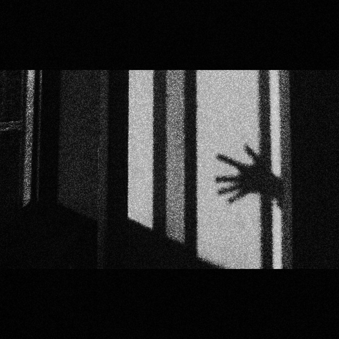 xiang an sha shi de rao dao bei hou tu ran yong bao ni