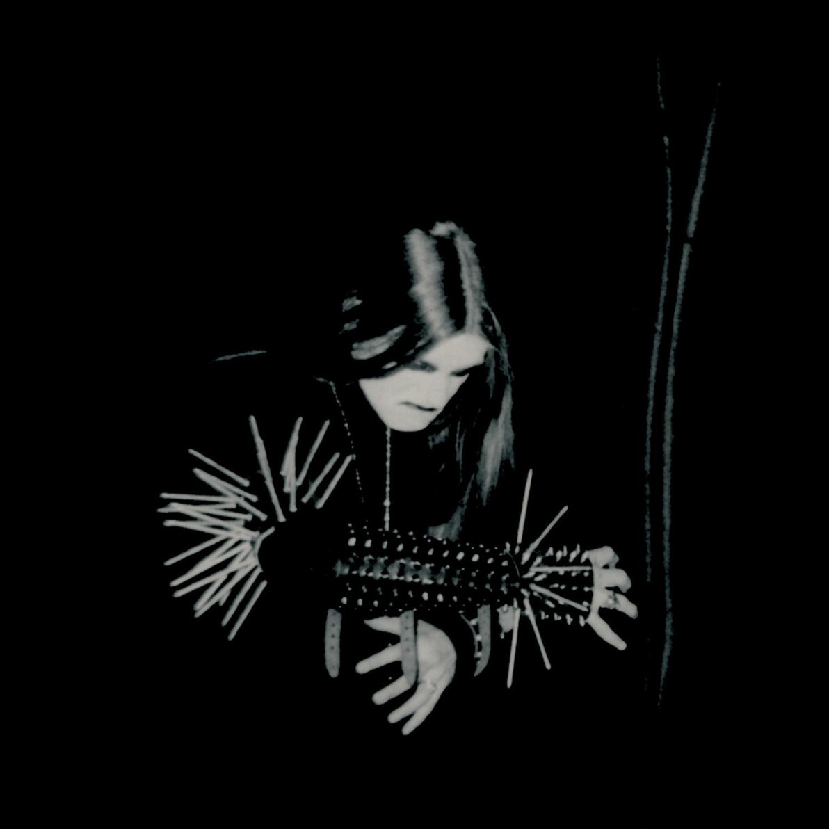 Blant soelv & gull i moerket