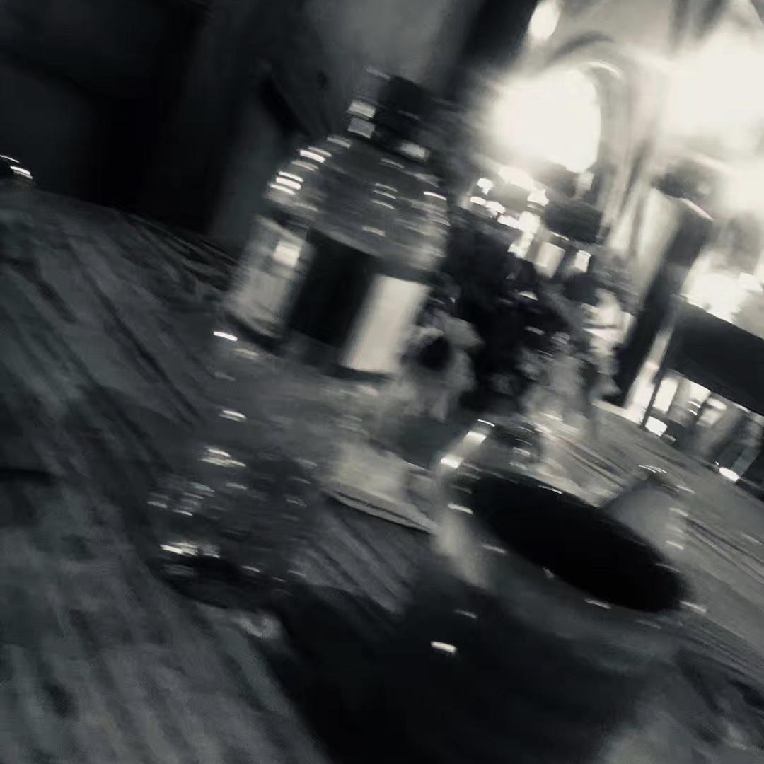 shi jian zhuo mi cang