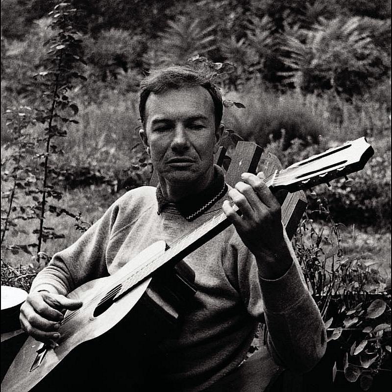 Pete Seeger: A Link In The Chain