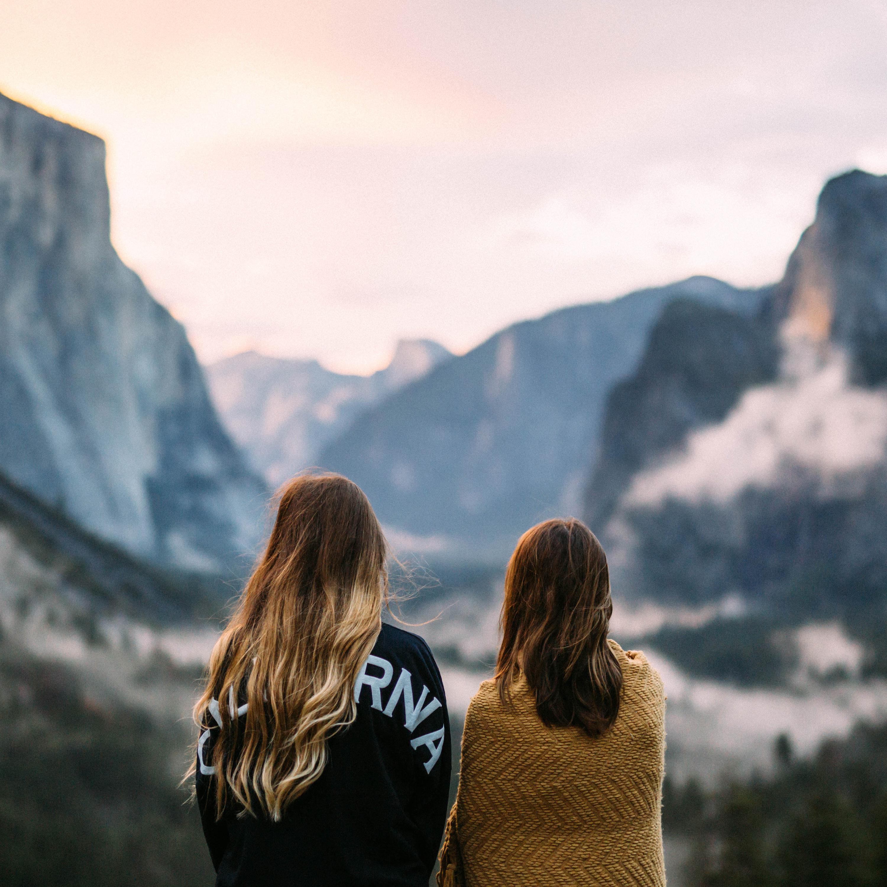 Girl Friends - Downtempo Chill Out