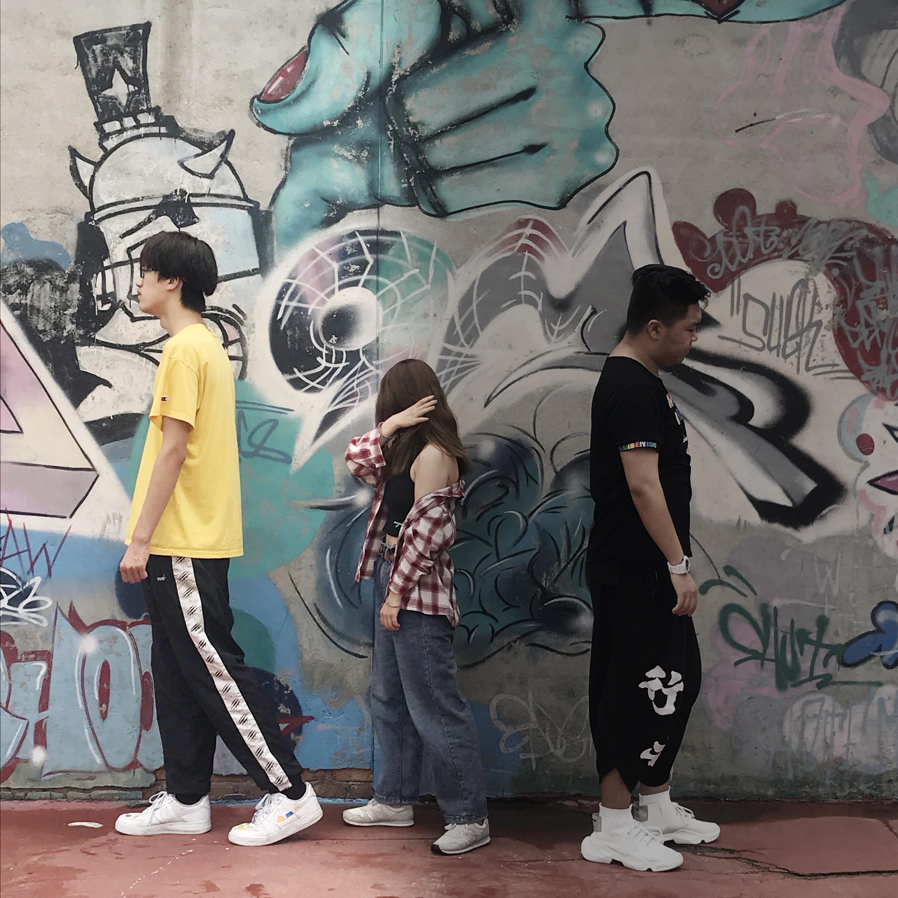 zai jian, liang xiang