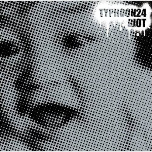 why everybody is singin' a love song