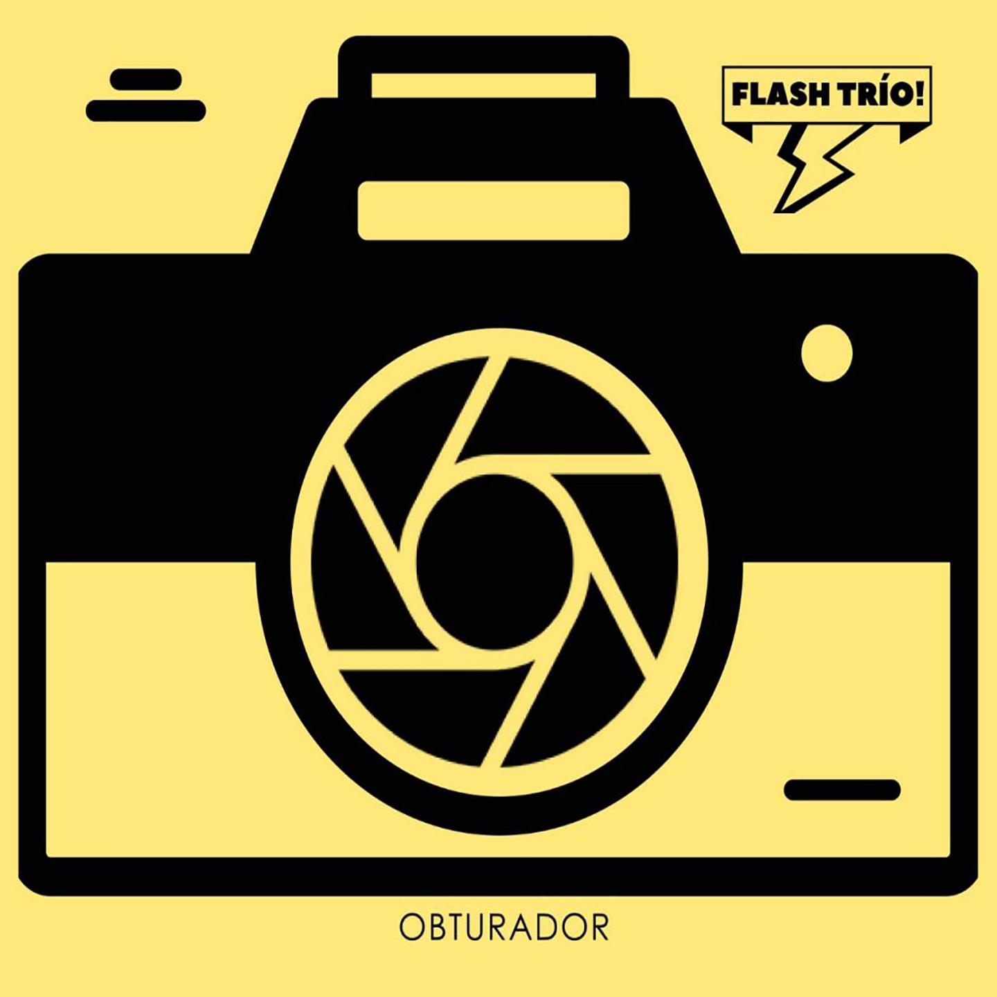 Ni o en Barco de Papel