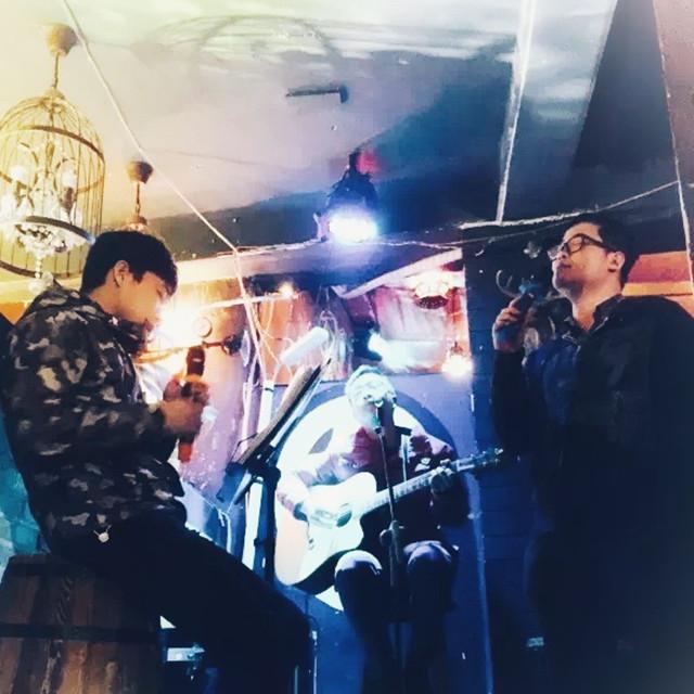 I just can't help loving you