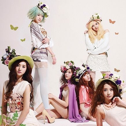 The First Mini Album Venus