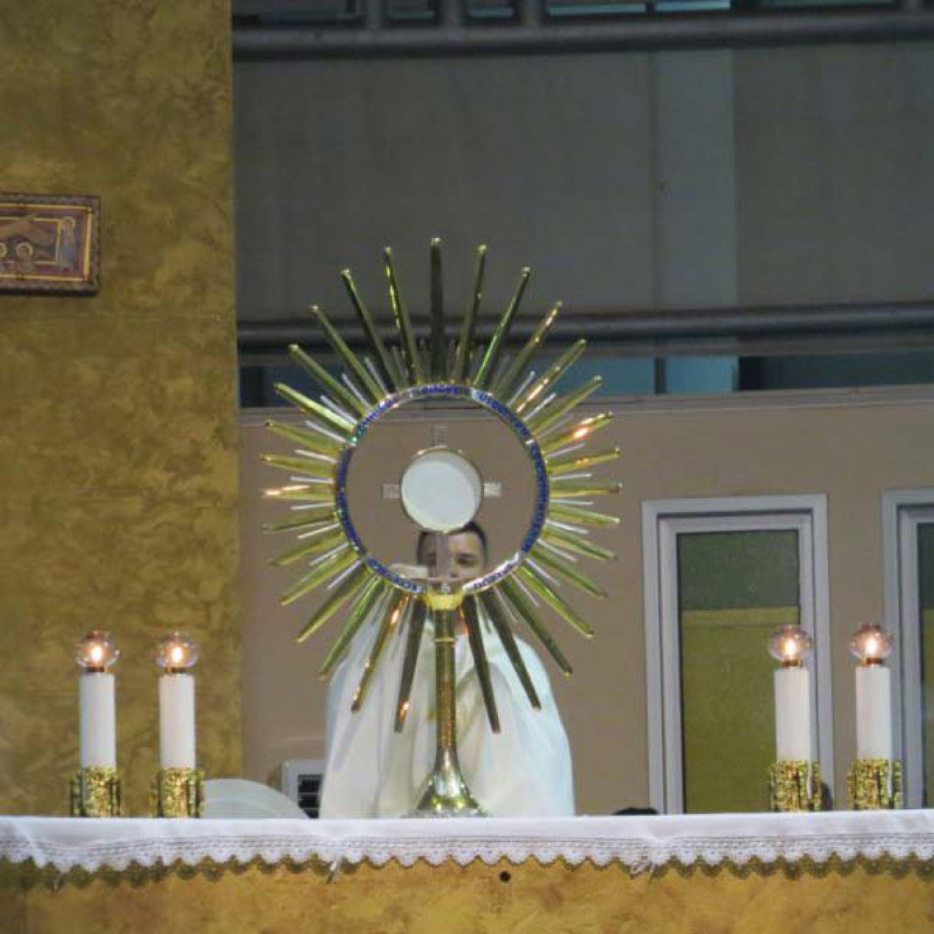 Gesu, T' Adoriamo  Jesus, we Adore You