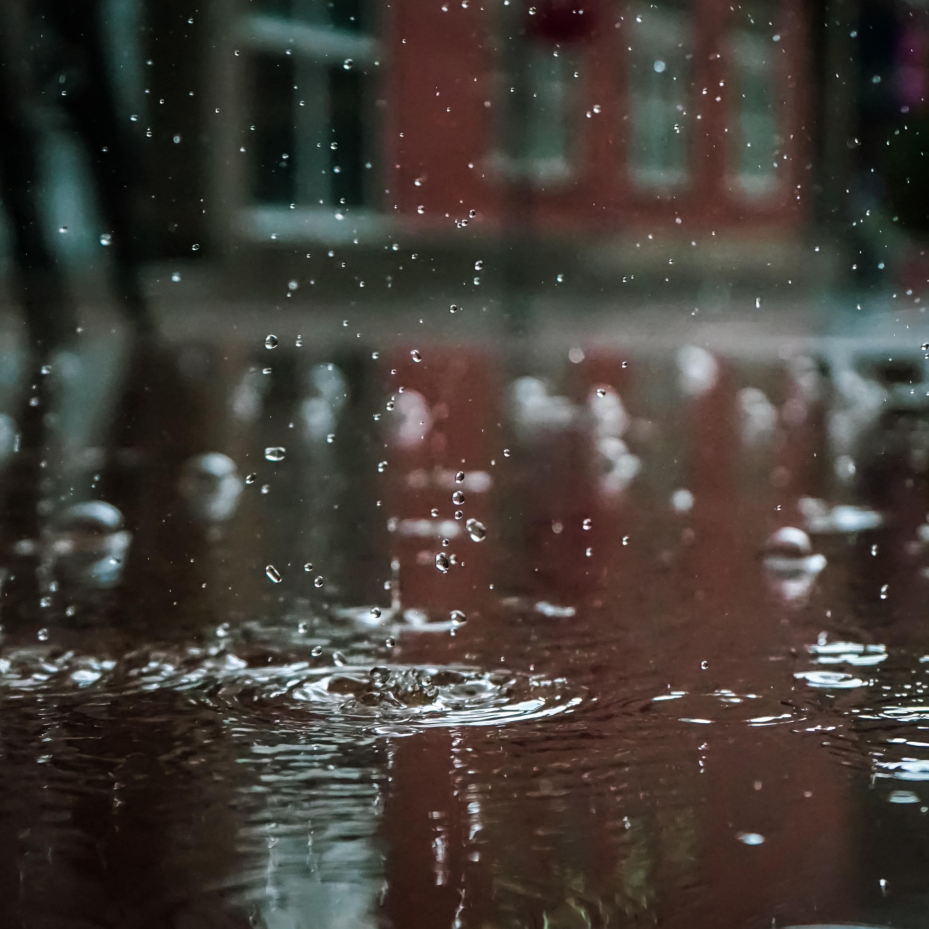 Sporadic Splashes