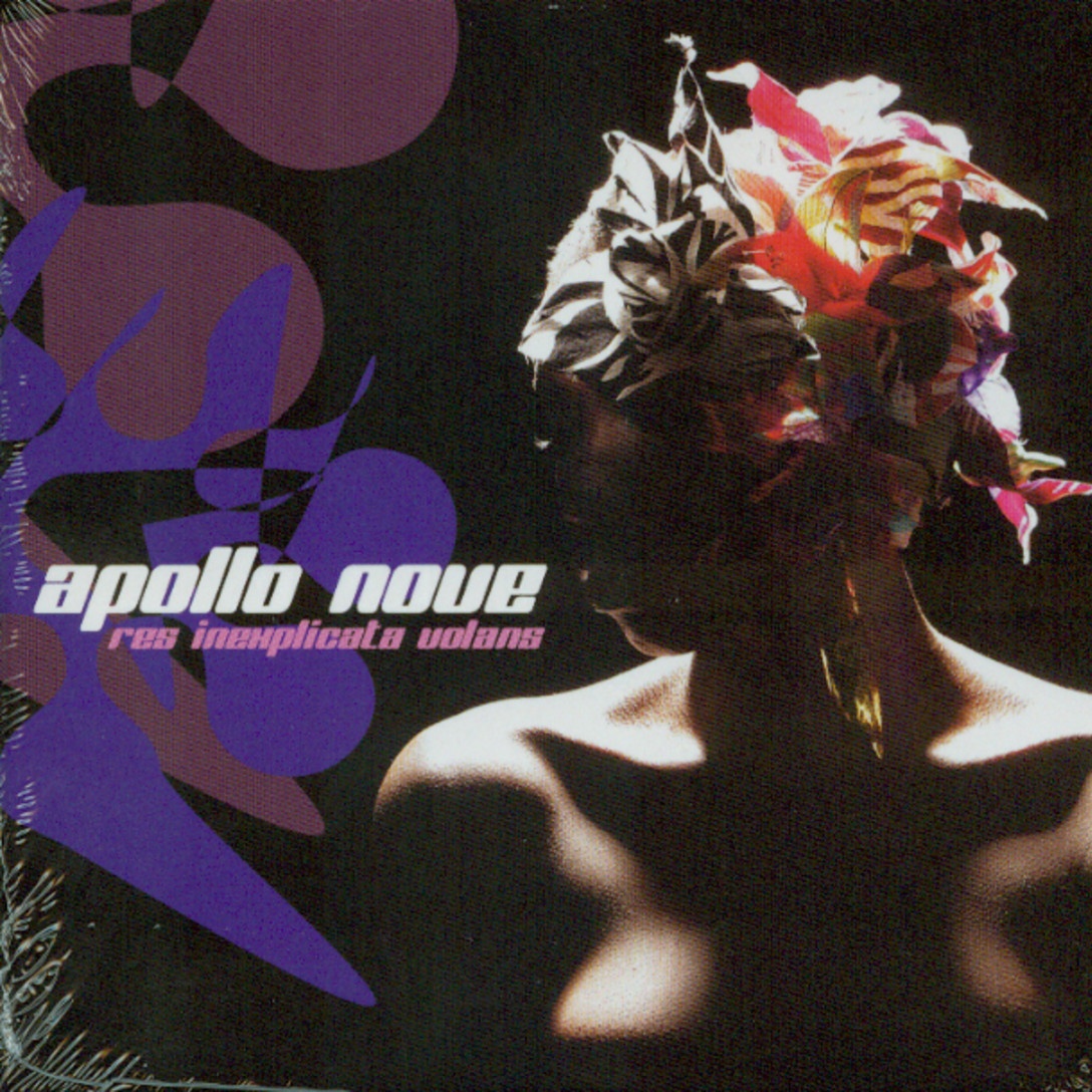 War (feat. Holly and Fred 04)