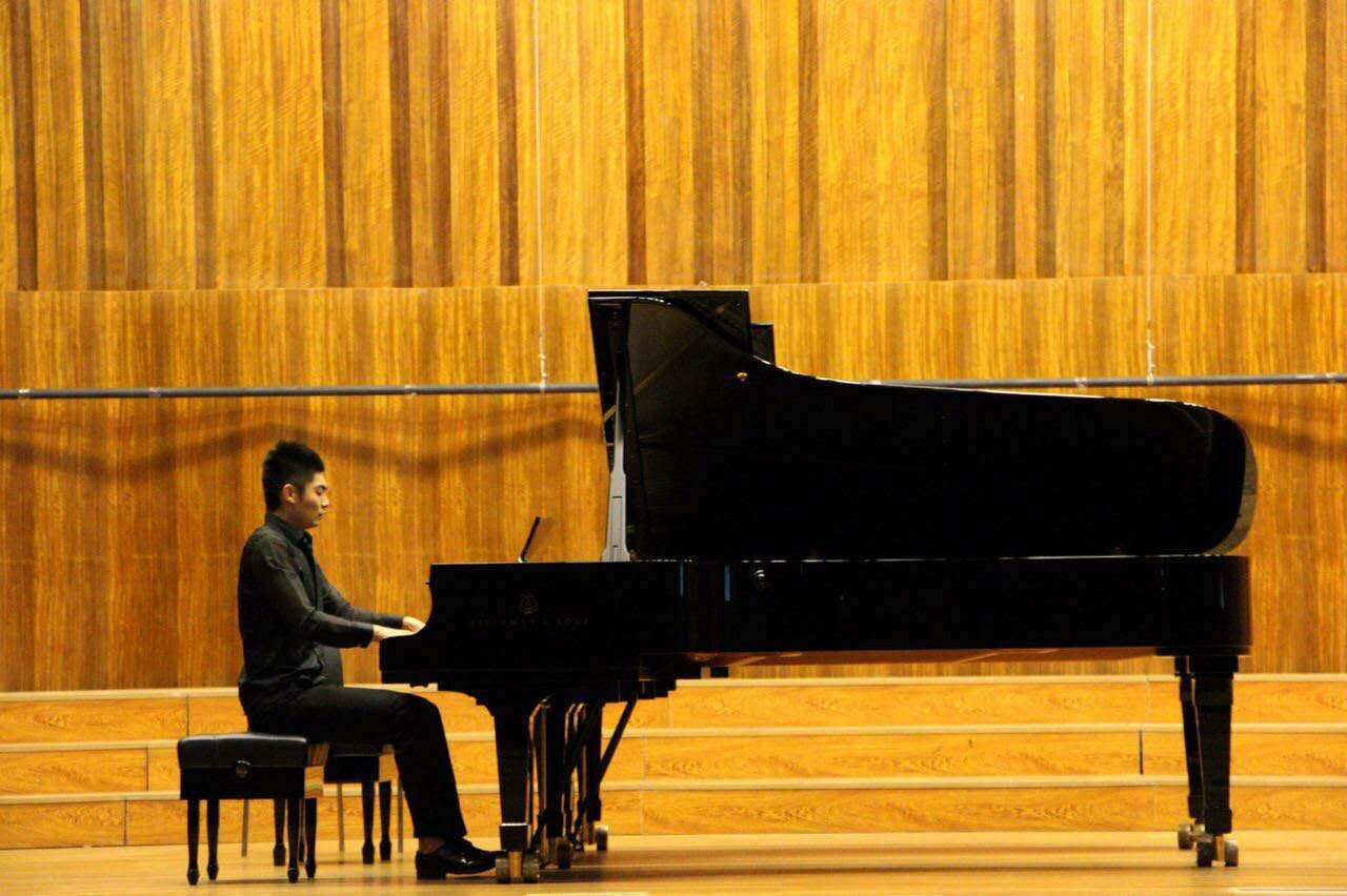 zhang feng xie gei qing chun