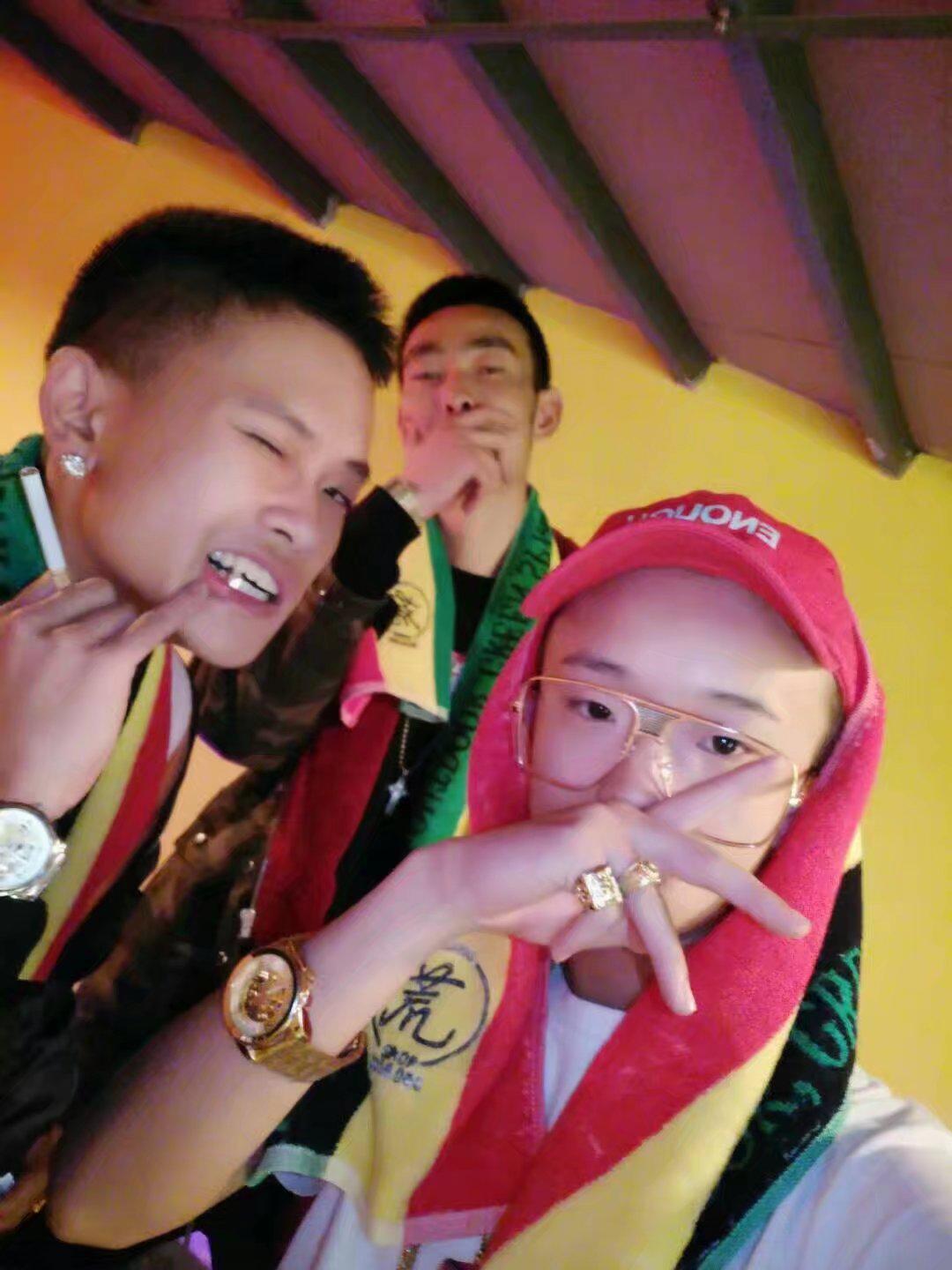 sheng zhi Brother  A  yo