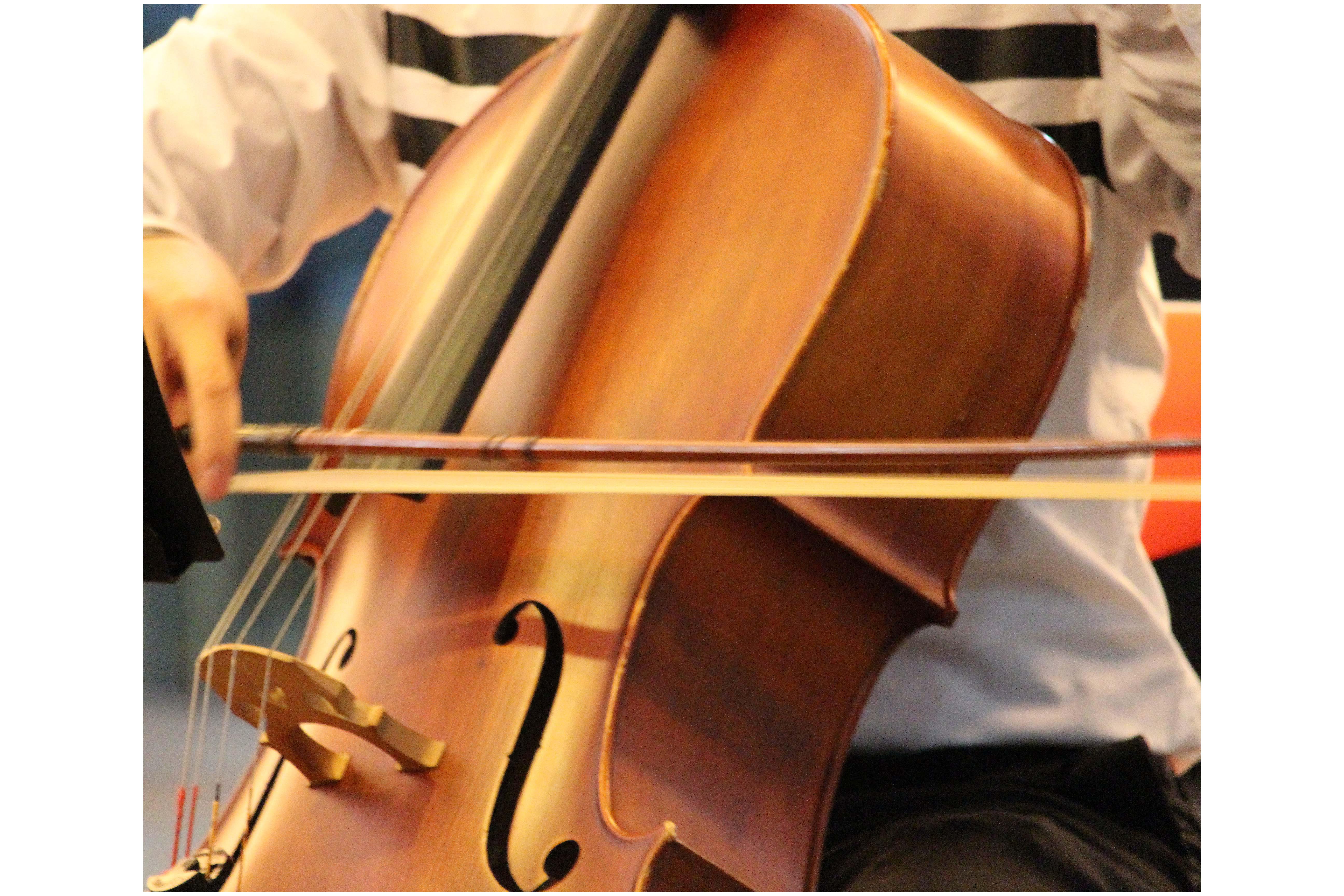 Ring, Ring Goes the Bell ling er ding ding xiang Midi