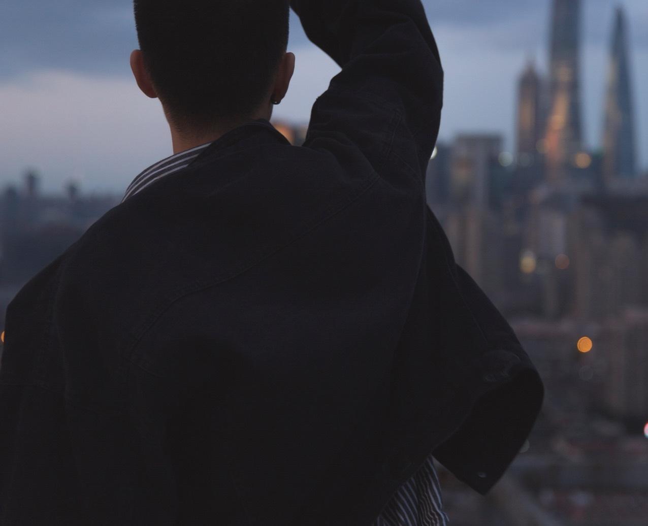 deng wo li kai zhe li jiu hui shan chu zhe ge zhuan ji