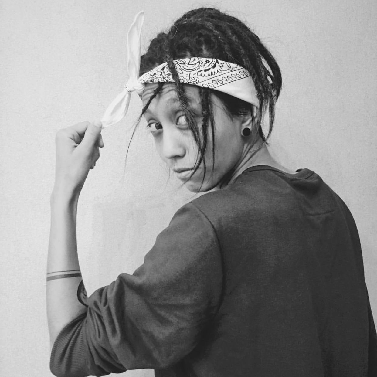 Marvin' s  Rooms Cover BikaBreezy