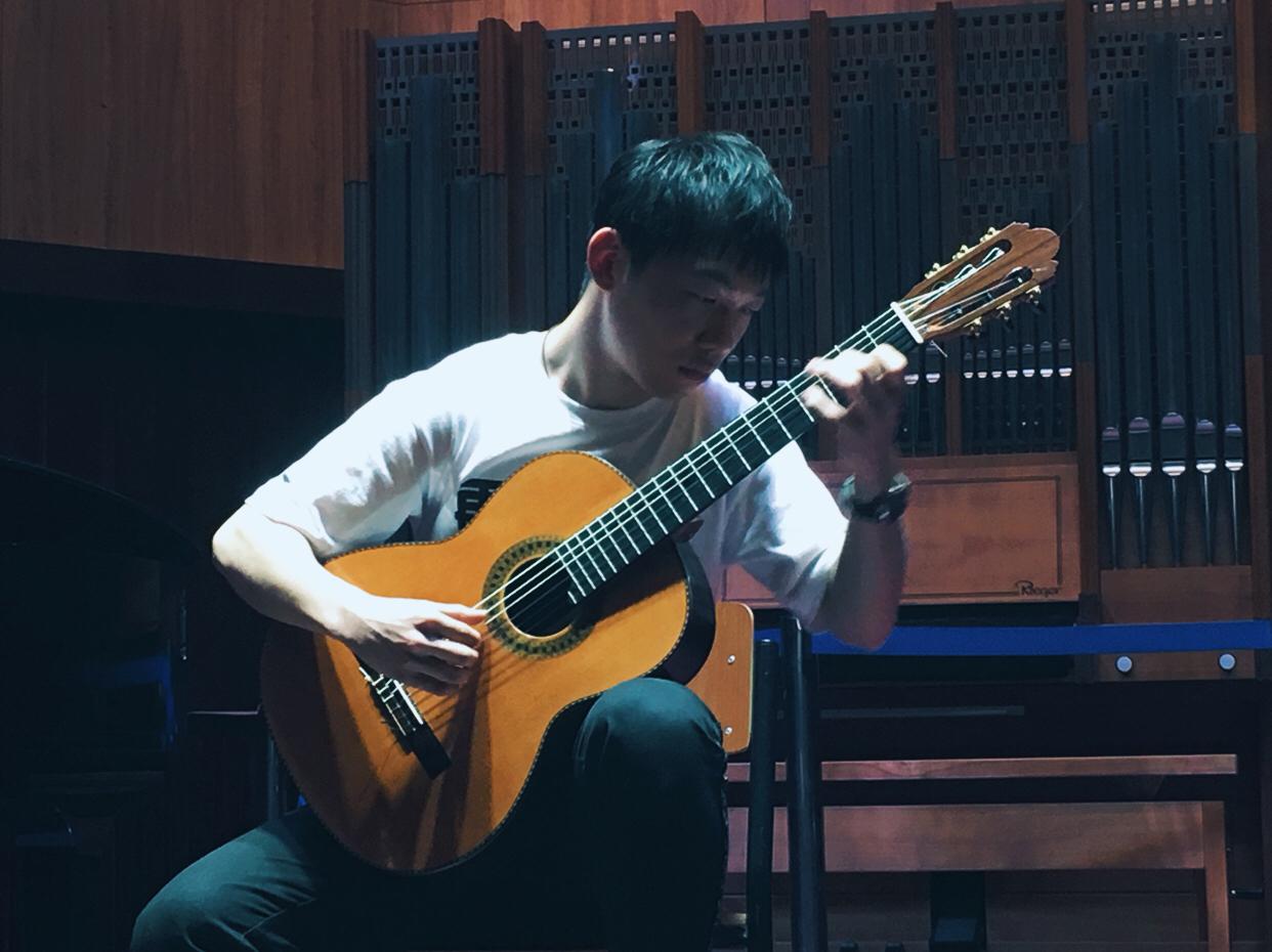 ai de luo man shi x fa guo xiang song