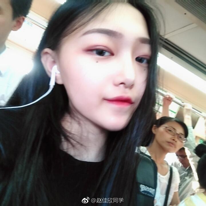 xing qiu zhui luo Cover: ai re li jia long