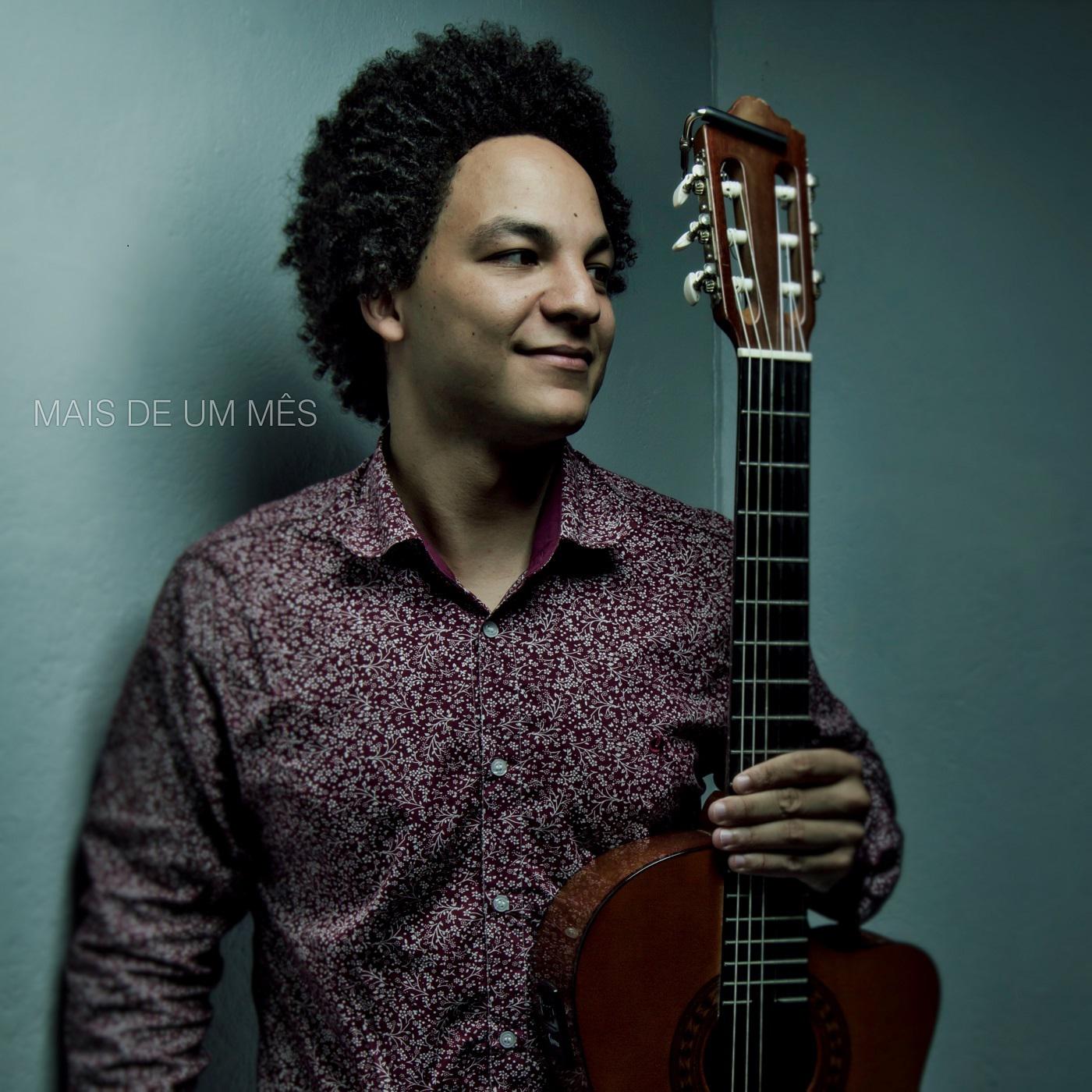 Mais de um M s Acu stico