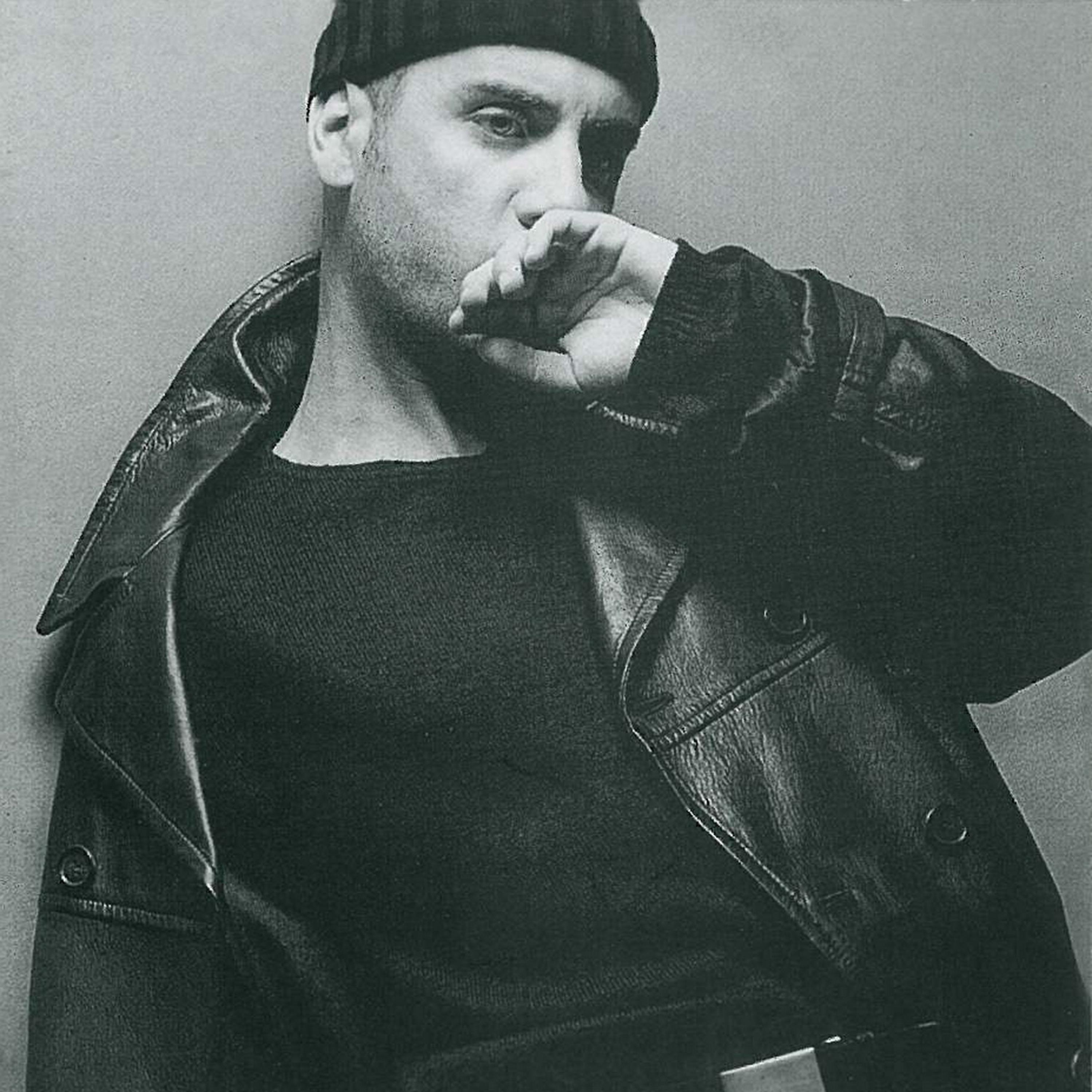 Mou Milas Ma Noiotho Monos