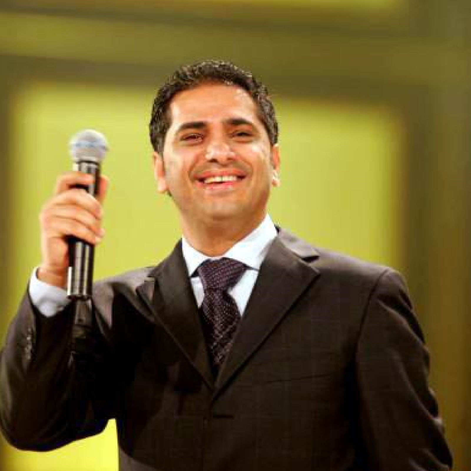 Hala Feb 2005   2005