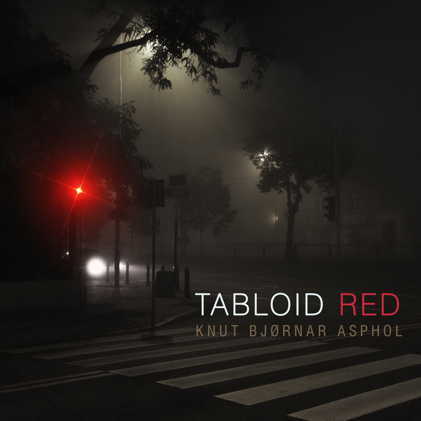 Tabloid Red