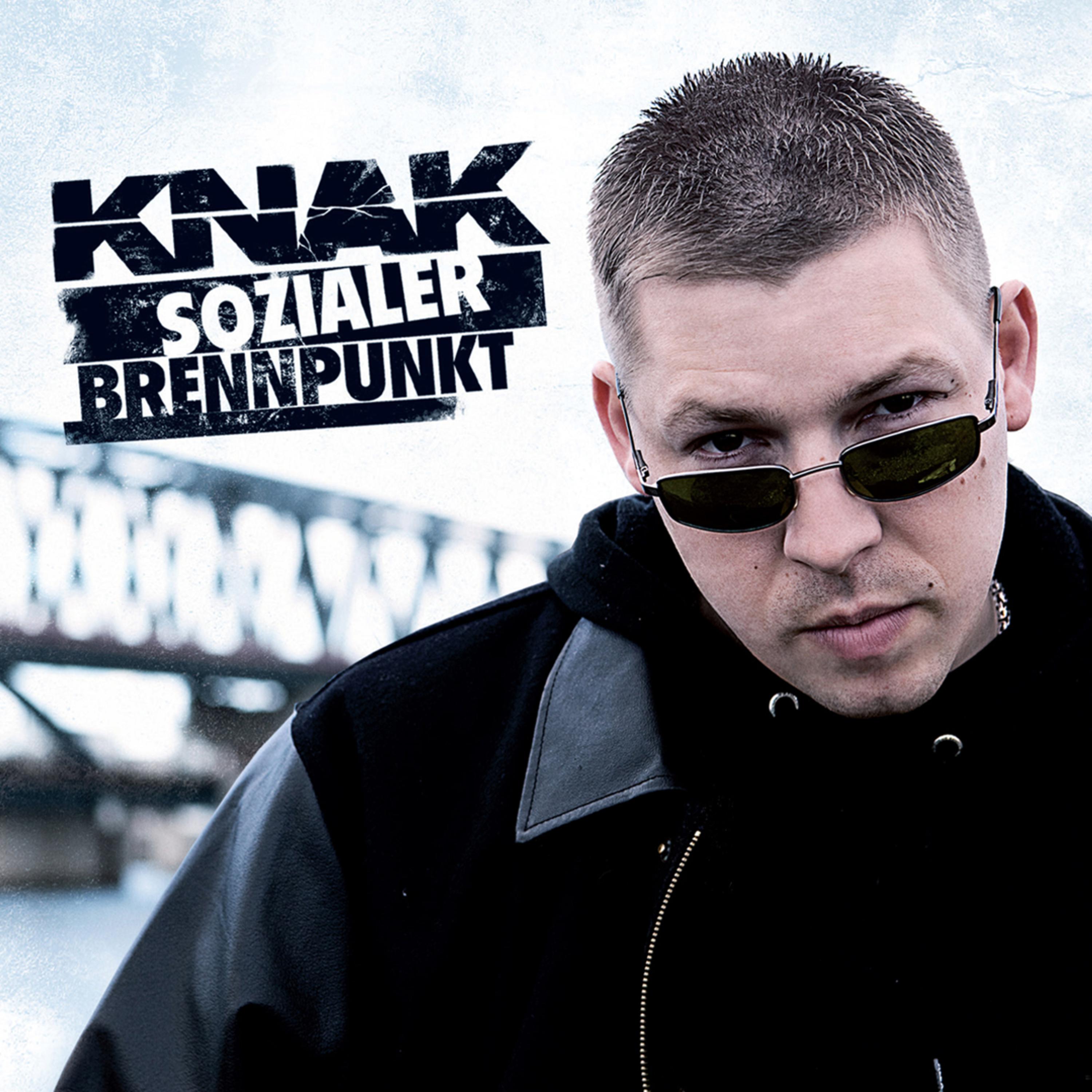 Der Mond steht ü ber der Stadt