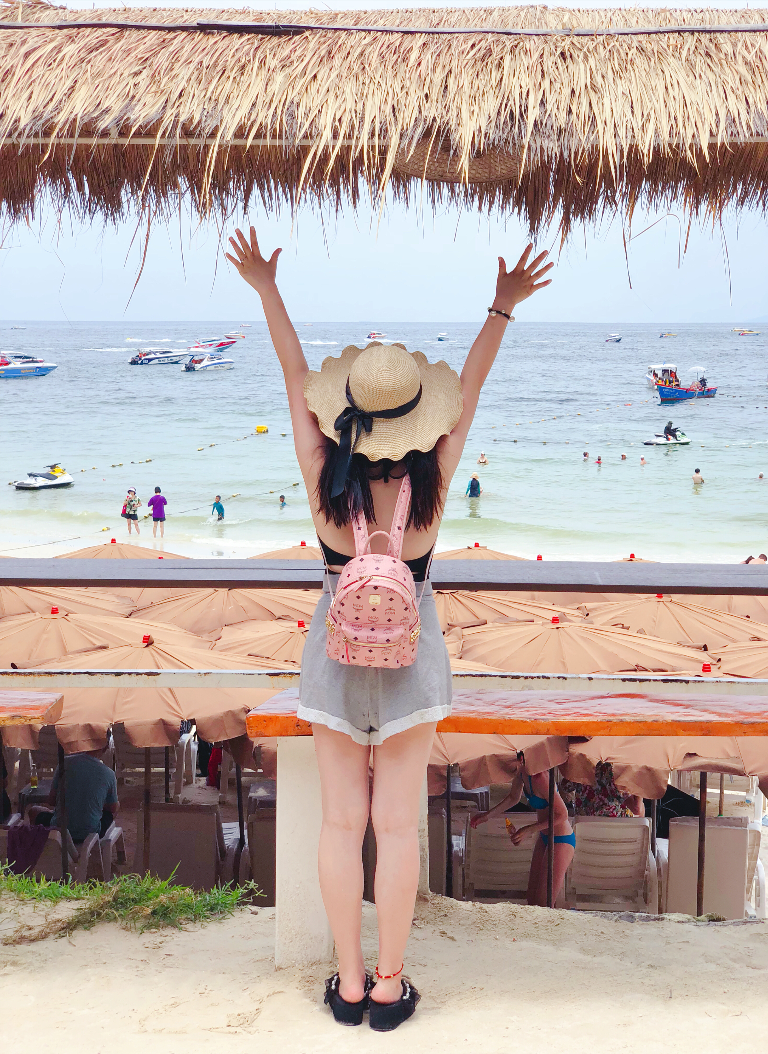 gong tong du guo Cover: zhang guo rong