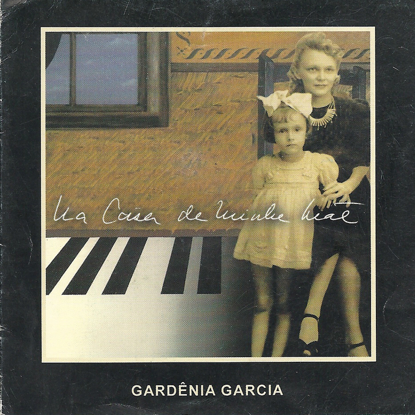 Na Casa da Minha M e